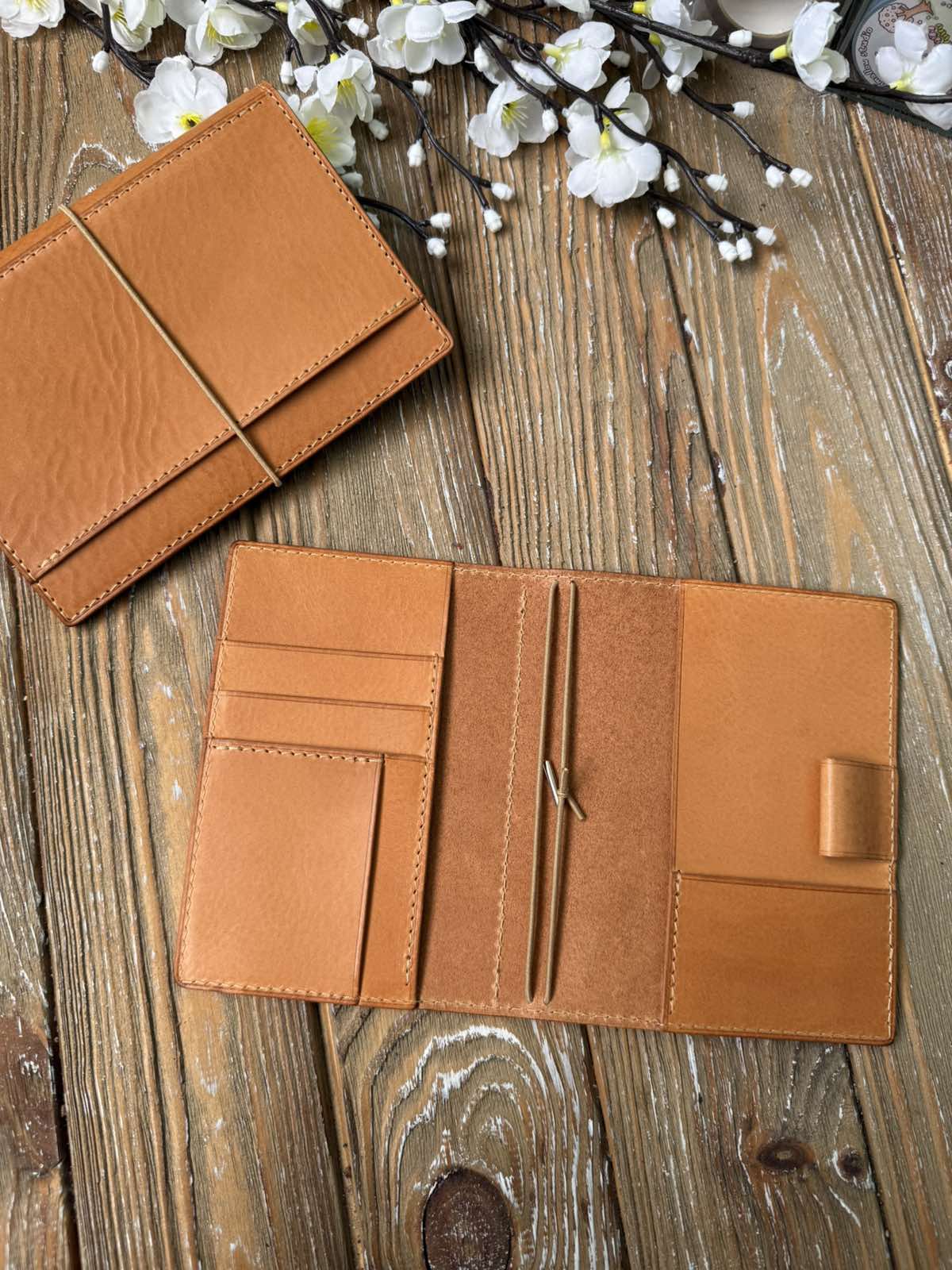 Ready to ship | Pocket & Passport - Aragosta leather