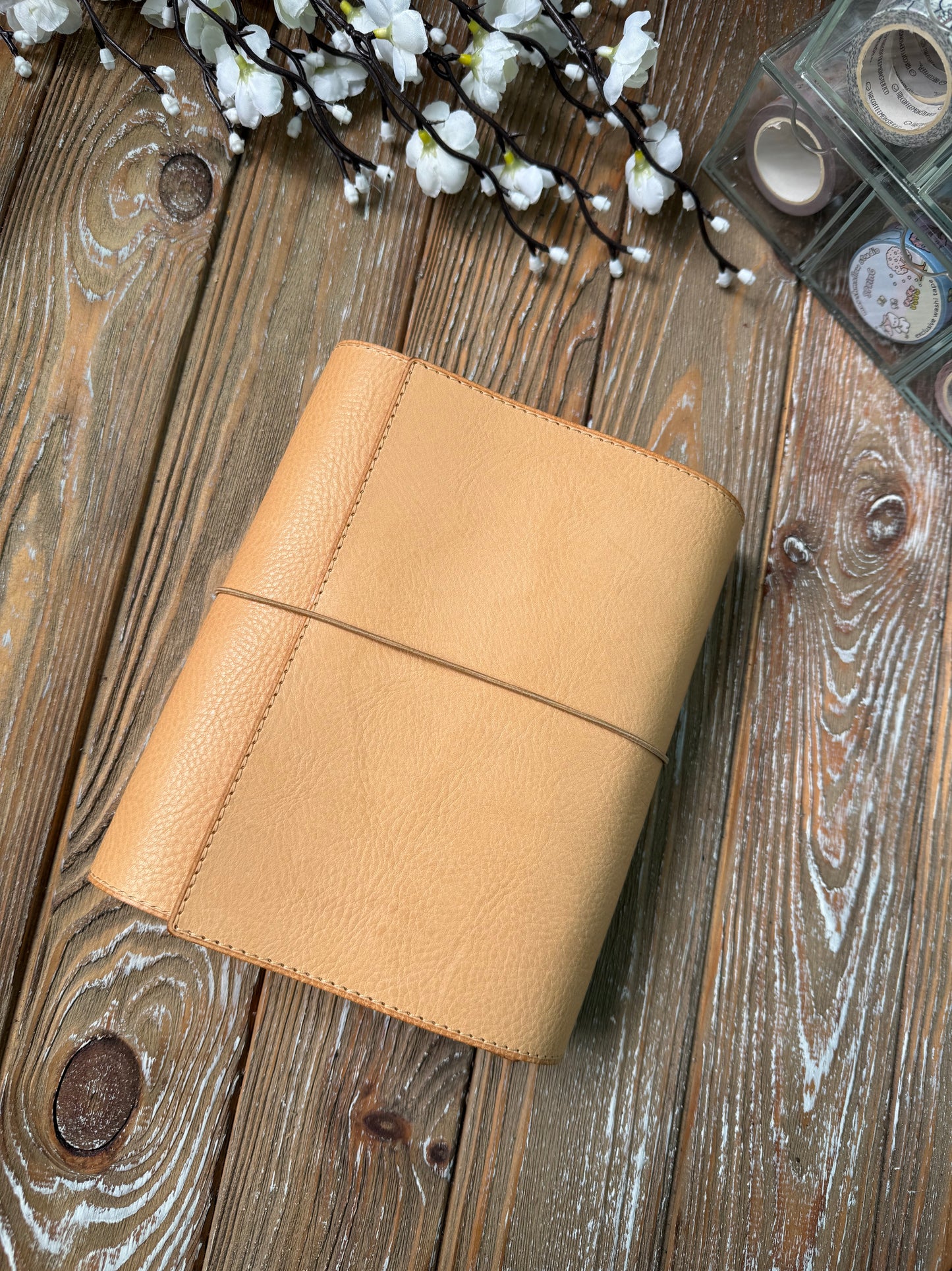 Ready to ship - Allie Ryaz B6 Trifold in Undyed leather