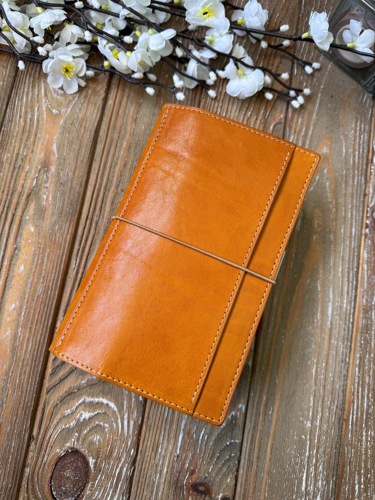 Italian Veg Tan Leather Planner Cover with Elastic Closure | Cognac color