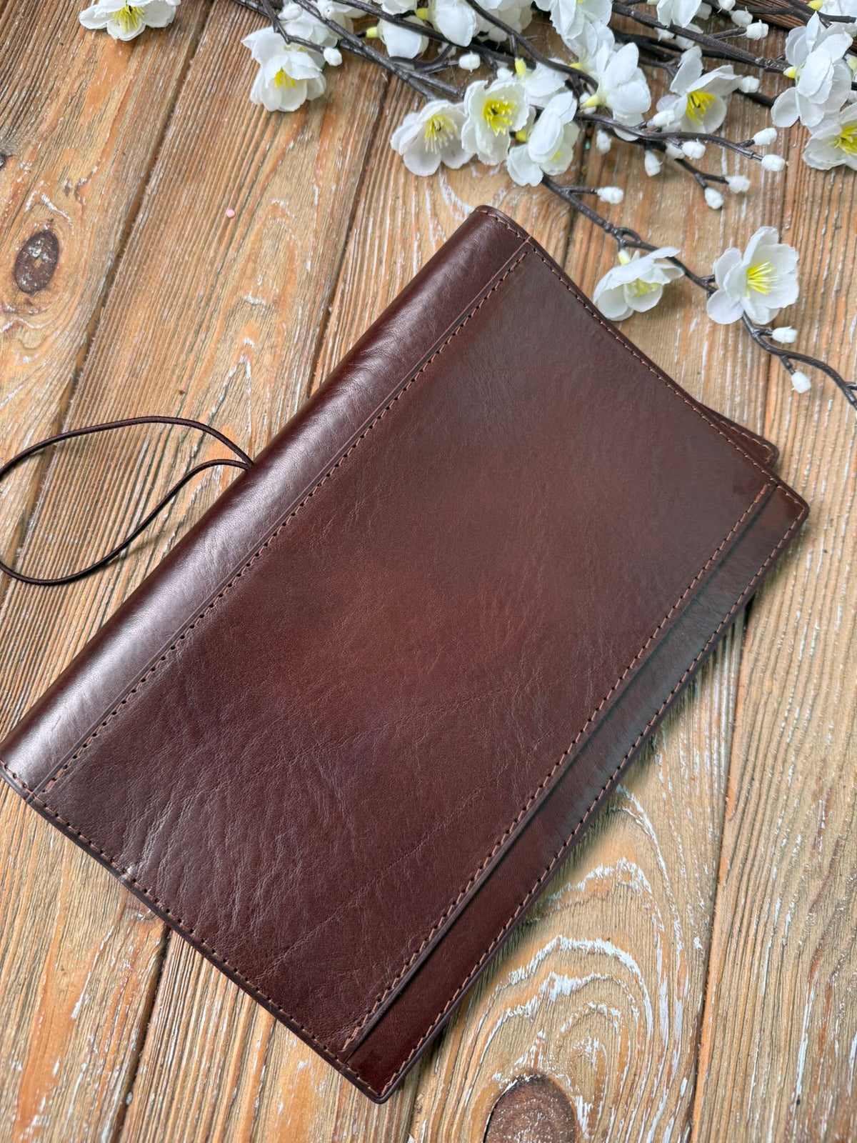 Ready To Ship A5 - Slim Leather Planner Cover – T.Moro