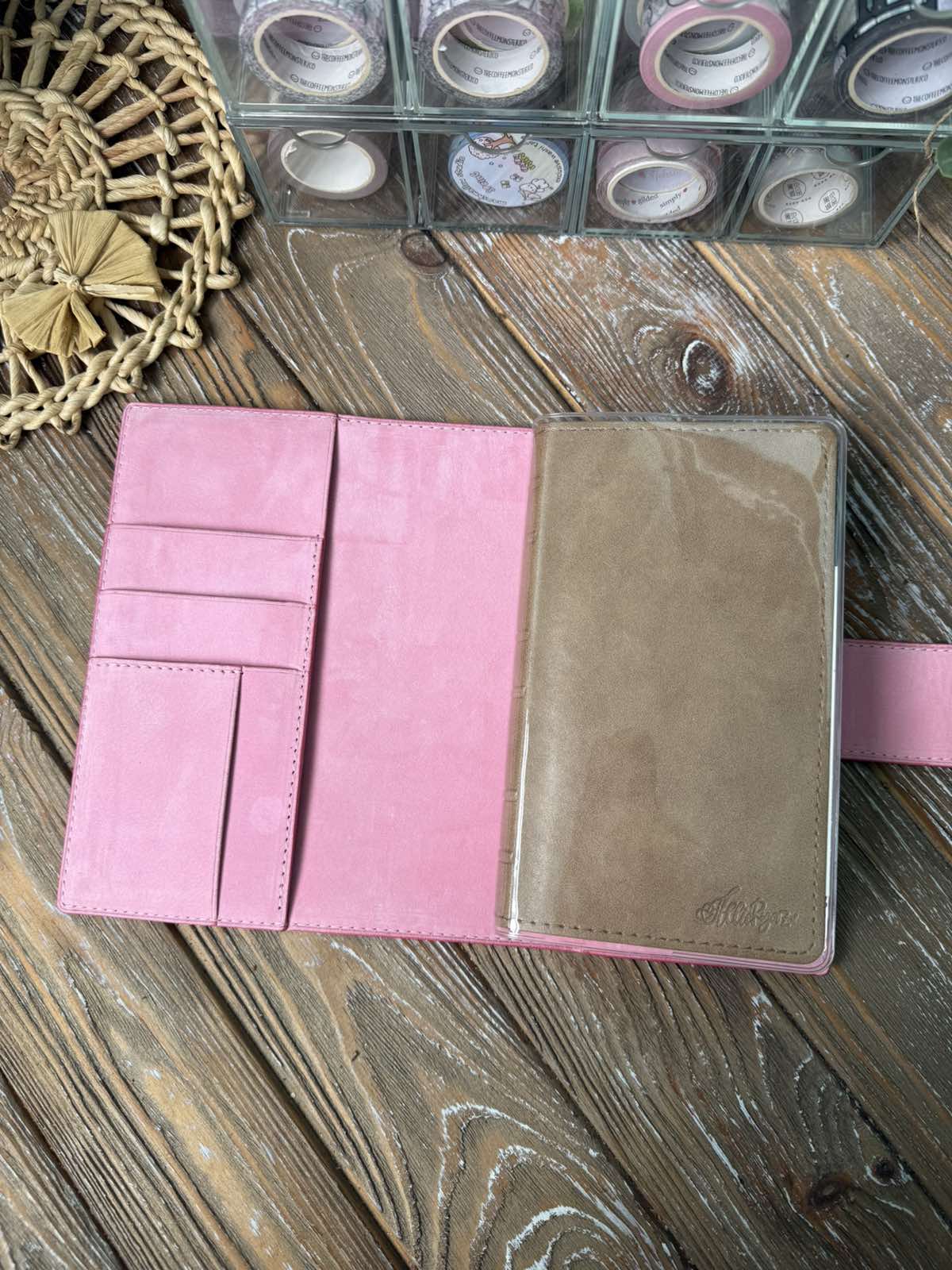 Weeks Leather cover with Nubuck inside leather with snap closure