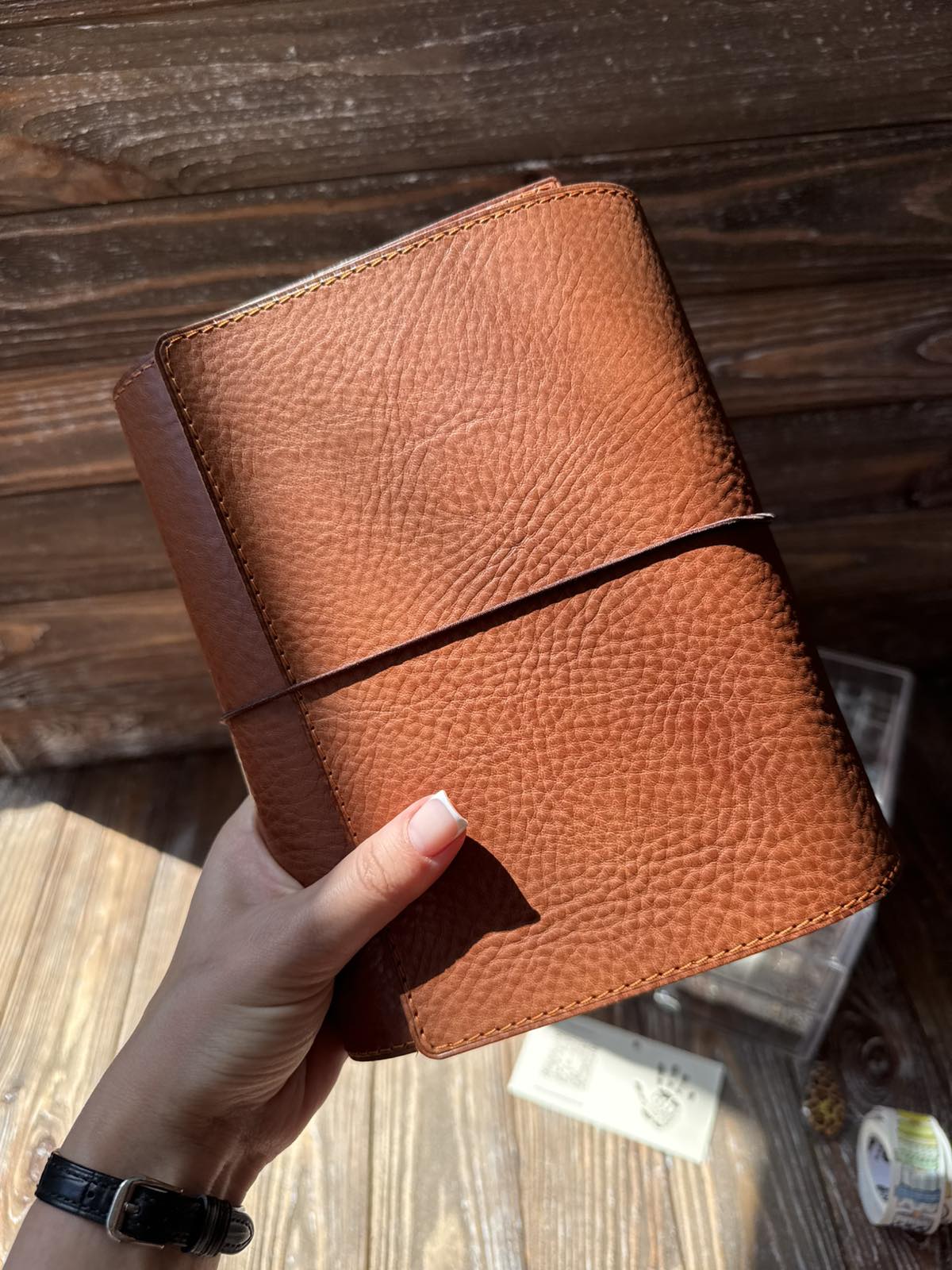 Classic Trifold Leather Journal Cover – Handmade Veg Tan Leather Notebook Cover, Traveler’s Notebook Style, Elastic Closure