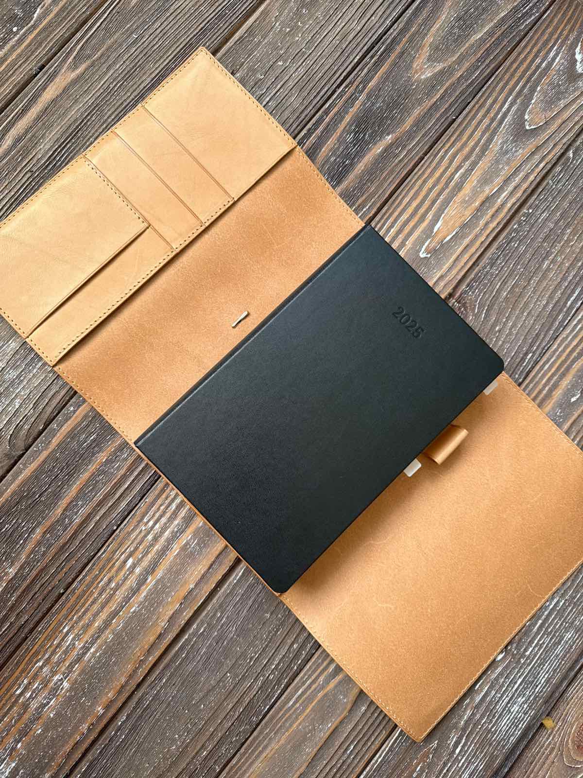 Trifold Leather Planner Cover – Handmade Veg Tan Leather – Planner