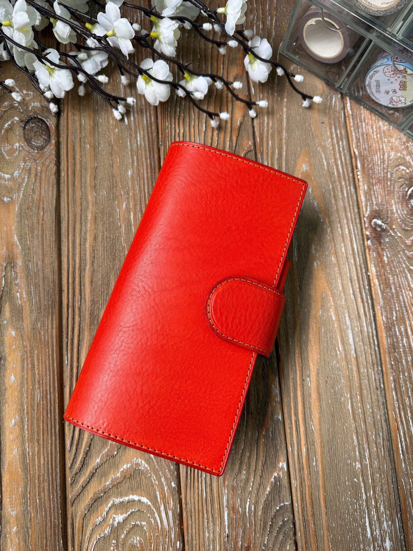 Hobonichi Weeks & N2 Leather Cover – Handmade Full-Grain Italian Leather