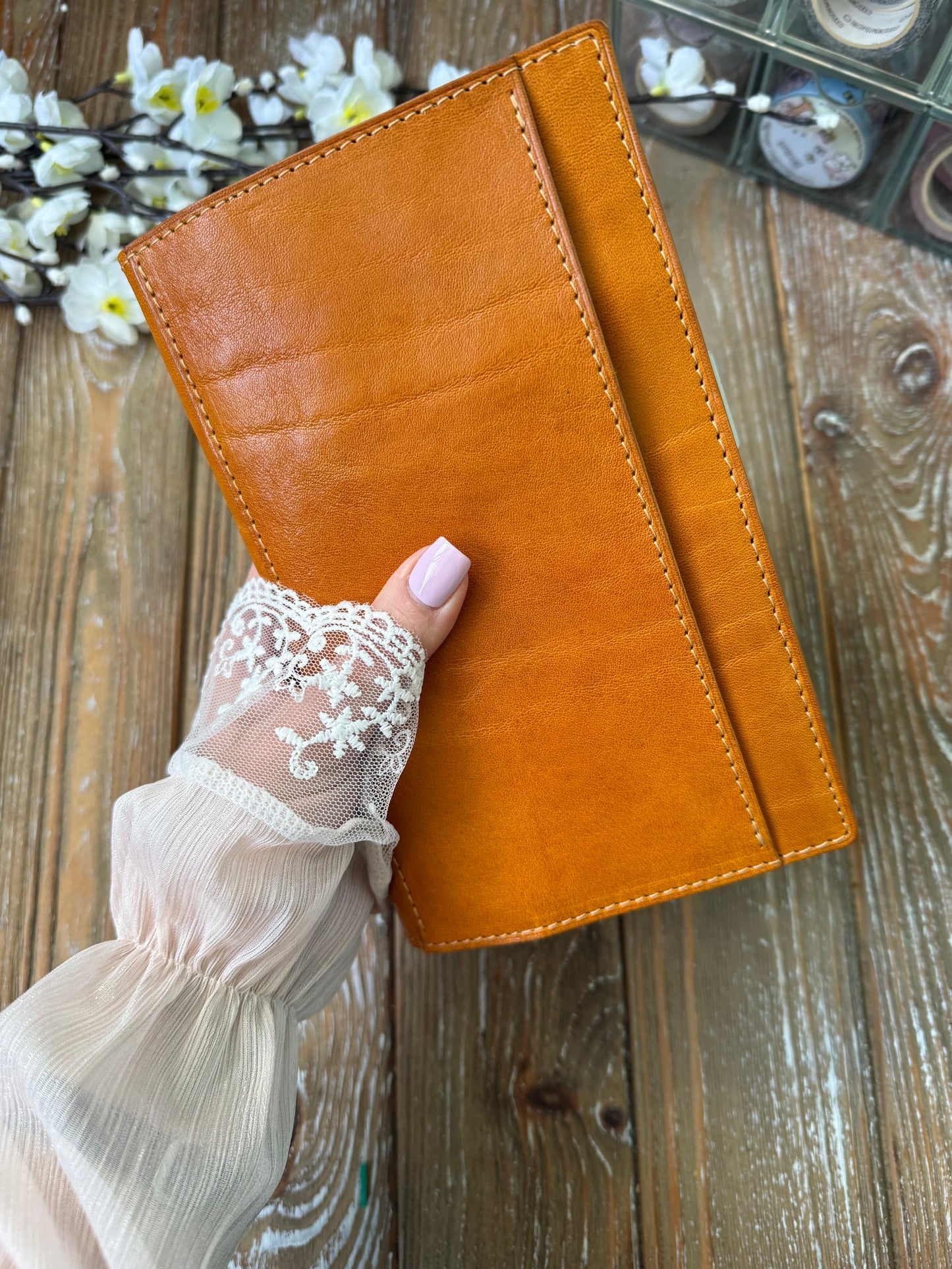 Filoplanner Veg Tan Leather Cover – Allie Ryaz Chunky Notebook | Cognac Leather Color