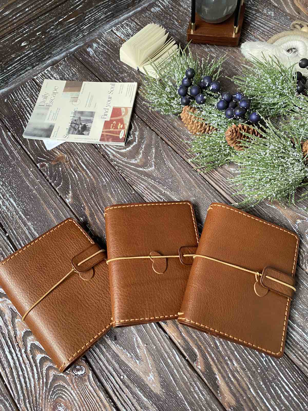 Passport TN veg tan leather cover